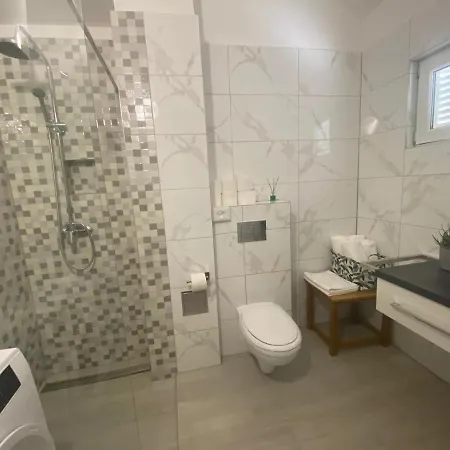Apartment I & R Necujam
