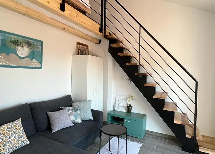 Apartman I & R *