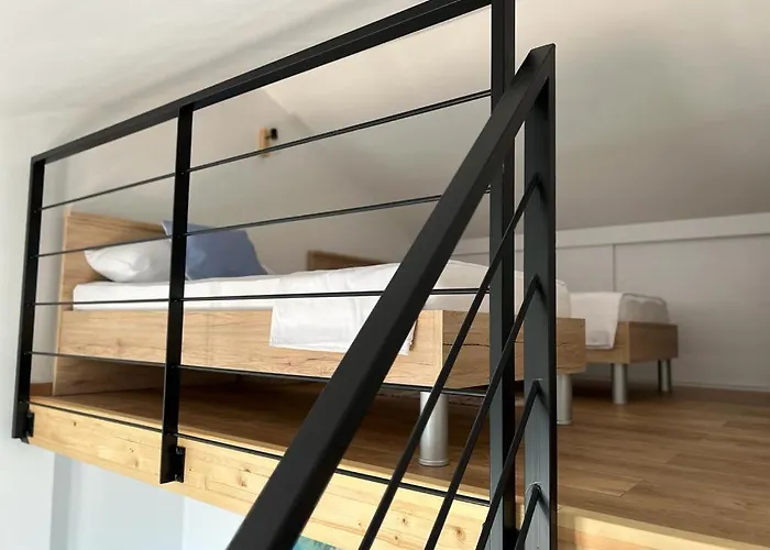 Apartman I & R Necujam